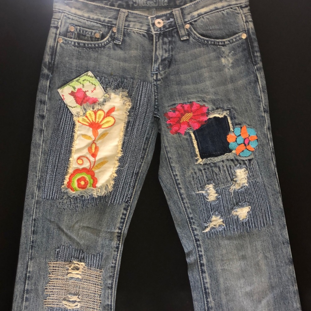 Vintage flower power Miss Me jeans